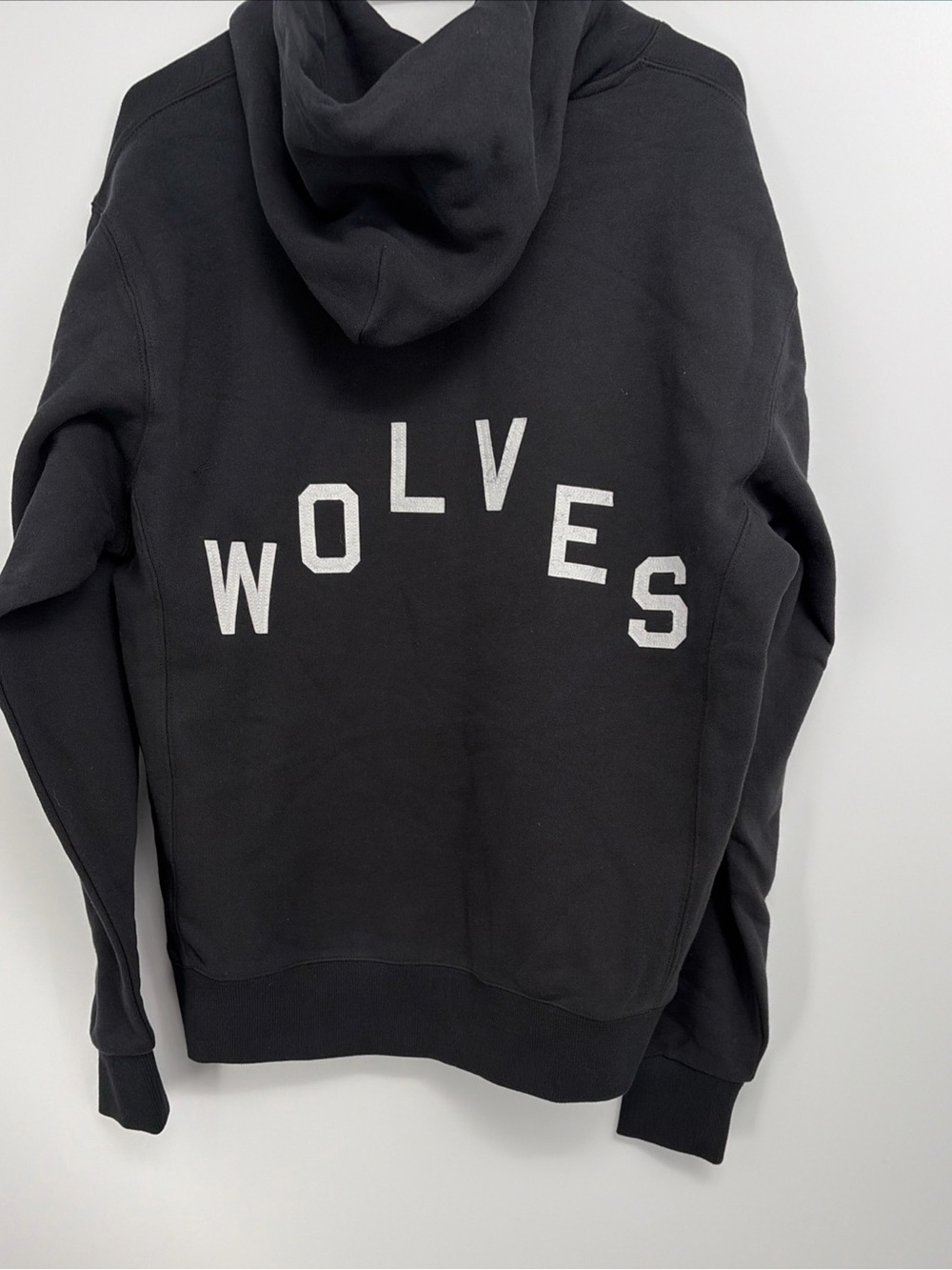 Darc Sport Hoodie Mens M Black Wolves Gym Wyoming Pyramid Pierce New